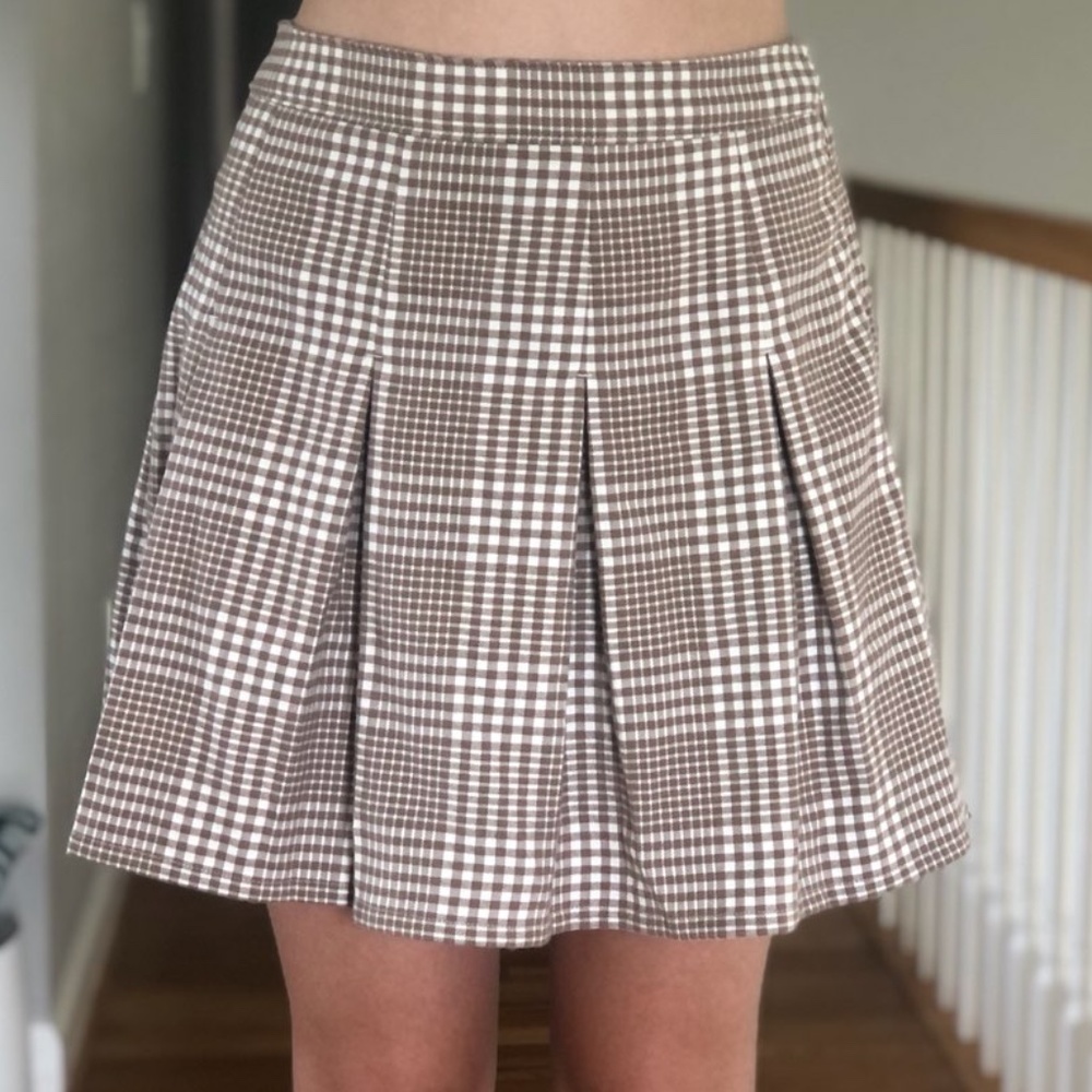 Hollister Ultra High Rise Pleated Plaid Mini Skirt Beige White